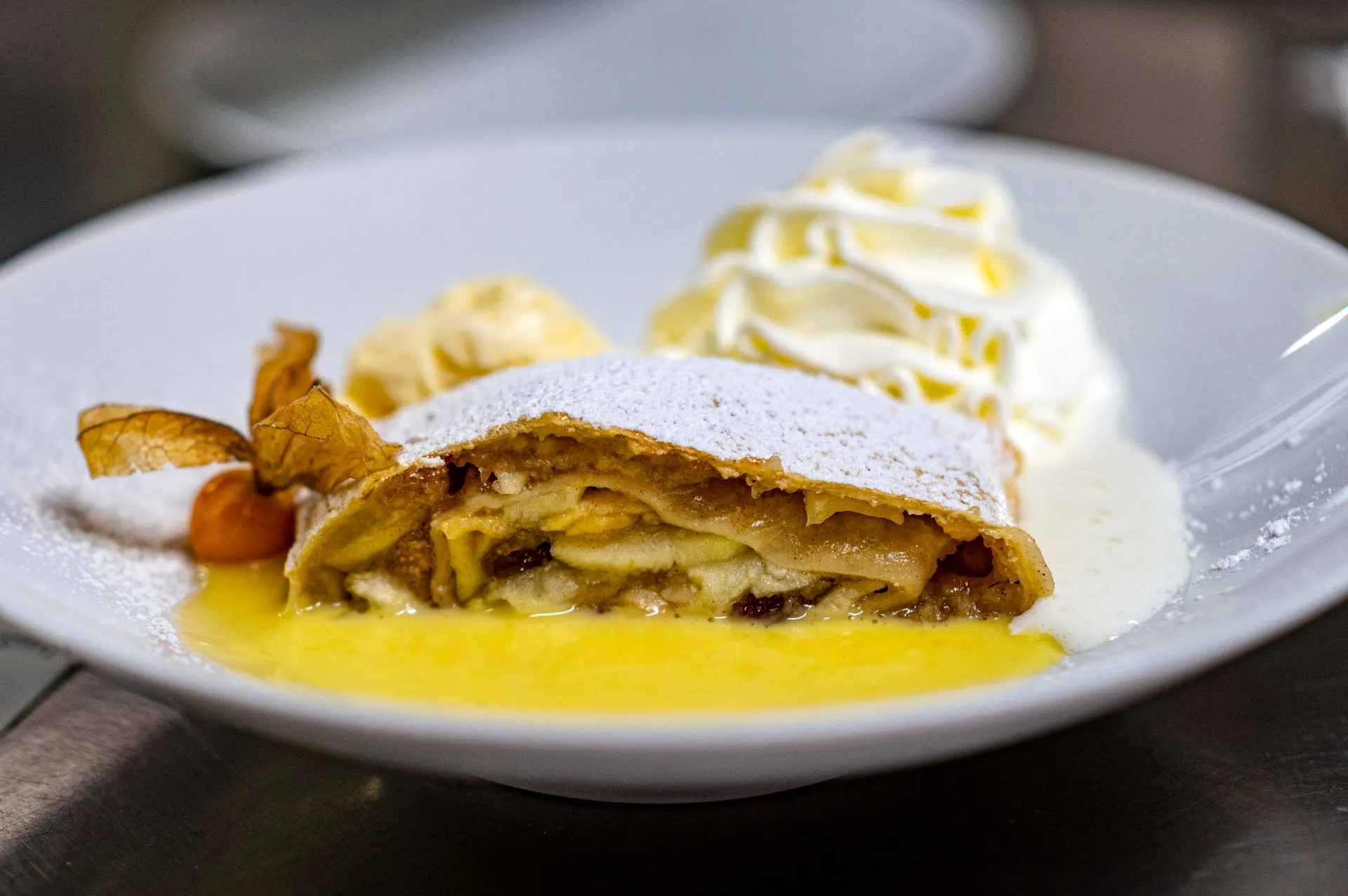 Warmer Apfelstrudel